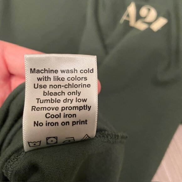 A24 Film Studio Hunter Green Logo Graphic Tee Short Sleeve Shirt Large Cotton - Picture 14 of 16